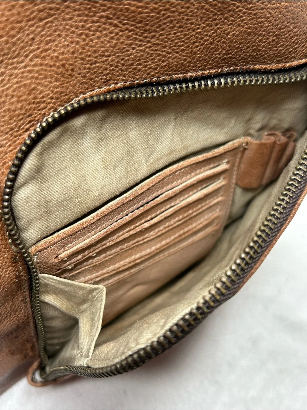 Bed Stu Aiken Tan Rustic Crossbody Leather Purse